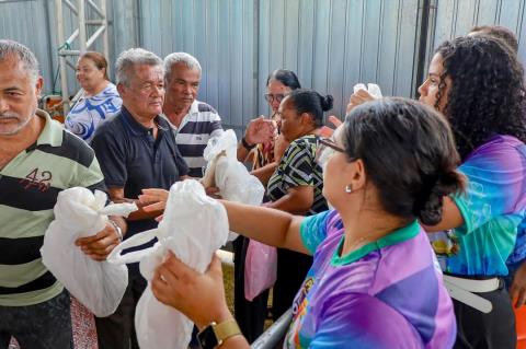 Hoje foi dia da tradicional entrega do peixe 🐟Foram 32 toneladas distribuídas, chegando em dive (18)