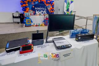 📚🤖 A Semana de Emancipação Política está só começando!E hoje foi dia de entregar materiais didático-pedagógicos para a Sala Maker (robótica), Educação Infantil e Sala Assistiva, no Centro de Formação Profº Dougla