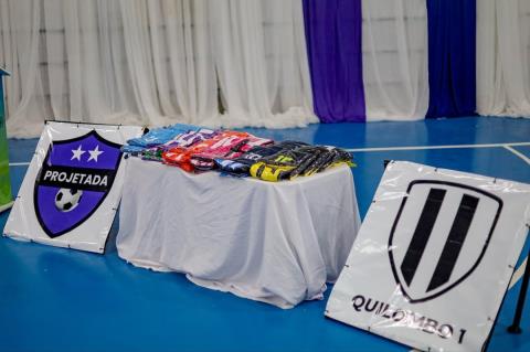 ⚽ A primeira noite do Campeonato Interbairros de Futsal foi um sucesso! 🙌O Ginásio Poliesportiv (1)