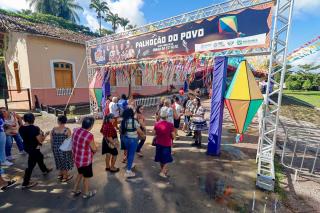 O 1º Arraiá Intermunicipal da Pessoa Idosa foi um verdadeiro espetáculo de tradição, alegria e muita animação!Reunimos grupos da melhor idade em uma grande celebração cultural com danças, comidas típicas e forr (1)