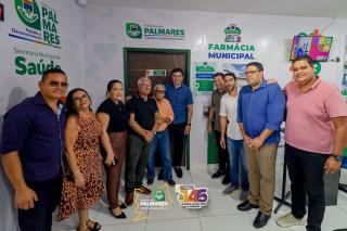 Mais dois espaços entregues para fortalecer a saúde pública de Palmares!A nova Farmácia Lourinete de Almeida Fraga e o Setor de Transporte Júlio Cristóvão da Silva foram oficialmente entregues dentro da progra (17)