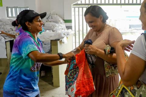 Hoje foi dia da tradicional entrega do peixe 🐟Foram 32 toneladas distribuídas, chegando em dive (4)
