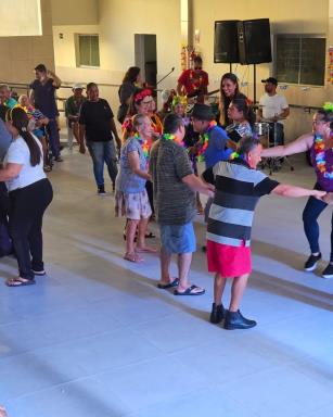 Carnaval é alegria, e alegria não tem idade! 🎭✨Ontem (10-02), a Prefeitura, por meio da Secreta (4)