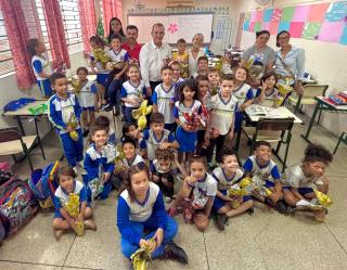 Entrega de Ovos de Páscoa alunos Rede Municipal NO - Dia 2 2025-04-16 redux (1)