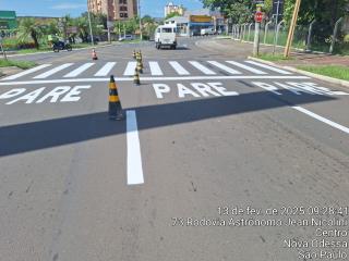 Trânsito - reforço sinalização vias de maior fluxo e escolas - Av Carlos Botelho 2025-02-13 (4)