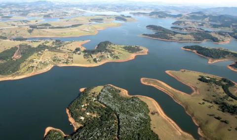 Níveis do Cantareira acendem sinal vermelho e reforçam necessidade urgente de economia de água