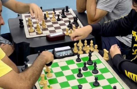 Treinos de xadrez ganham novo espaço em Atibaia