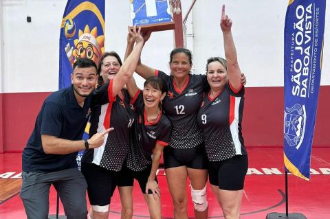 Equipe de Basquete 3x3 de Atibaia é campeã na Fase Estadual dos Jogos da Melhor Idade (JOMI)