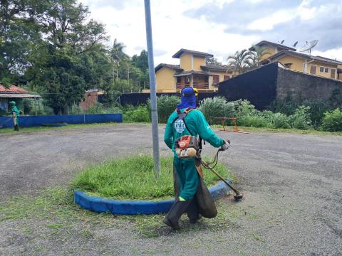 WhatsApp Image 2025-12-10 at 08.37.08