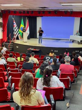 e3e20ad2-0382-40c4-aad4-4cf745d50b2f