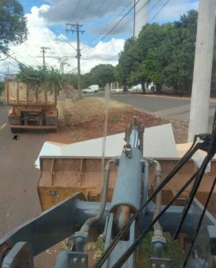 0f5f9ce7-413d-4936-8a76-6316b35285e7