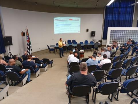 08495683-391b-4034-a1f6-437815708315