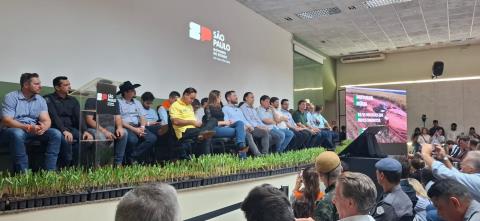 9998c786-51c4-43ed-8b60-fd2893f905d1