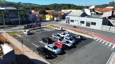 Prefeitura de Guararema entrega Pocket Parking com bicicletário e novo ponto de ônibus - Guararema - Crédito foto Warley Kenji - Comunicação PMG (5)