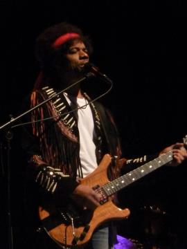 Stanley Jordan - credito foto acima Maurice Robertson