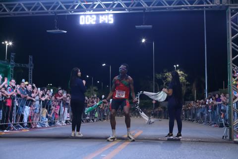 Corrida do Trabalhador de Guararema bate recorde de público e arrecada 1,2 mil cobertores - Guararema - Crédito foto Warley Kenji - Comunicação PMG  (8)