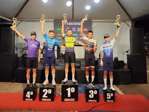 Cristian Egídio garante pódio para ciclismo de Taubaté no GP Cascavel