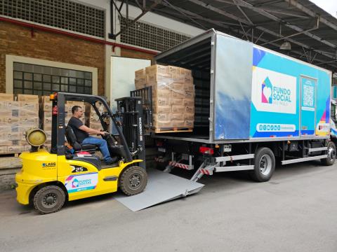 Fundo Social e Defesa Civil do Estado enviam doações para atendimento a famílias afetadas pelas chuvas em Taubaté