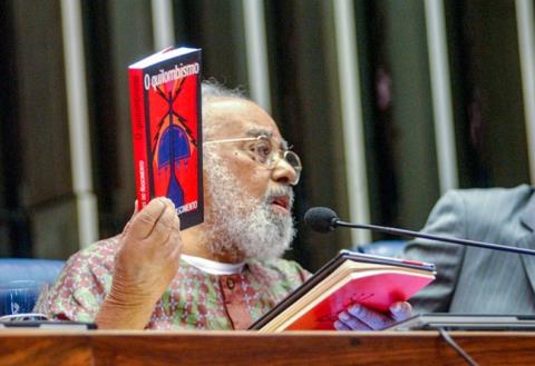 Mistau recebe lançamento do documentário “Abdias Nascimento - Entre Fronteiras”