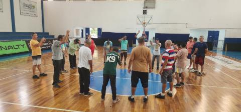 Secretaria de Esportes promove Tarde de Lazer e Convivência com usuários do CAPS II no ginásio da CTI