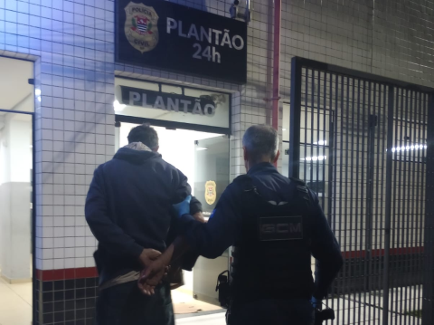 GCM prende procurados da Justiça e realiza apreensões de drogas em ações no fim de semana