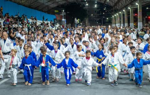 Taubaté recebe prêmio Cidade Esportiva durante evento internacional em São Paulo