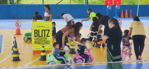Projeto de Educação para o Trânsito atende mais de 1.500 alunos da rede municipal durante as férias