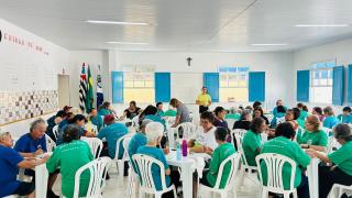 Prefeitura promove atividade de lazer para integrantes do programa Feliz Idade