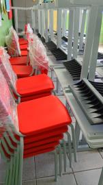 Prefeitura adquire novas carteiras e cadeiras para Unidades Escolares