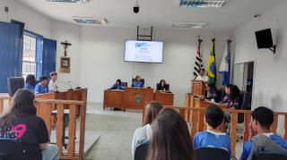 Alunos da EMEF Profº Raul de Paiva Castro participam do Projeto Vereador Mirim