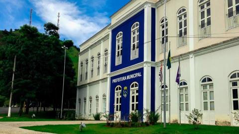 Repartições públicas municipais terão ponto facultativo em 02 de abril