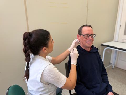 Prefeitura inicia auriculoterapia para servidores e amplia ações de saúde mental