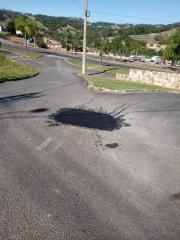 Iniciados os trabalhos de tapa-buracos no Terras de Monte Alegre (2)