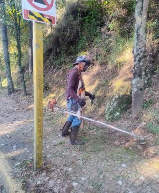 Prefeitura intensifica limpeza em diversos pontos da cidade (3)