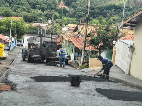 Prefeitura realiza ação de tapa-buracos no Distrito de Mostardas (2)
