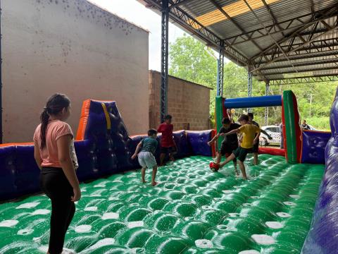 Festa de Natal das Crianças leva alegria, diversão e espírito natalino a Monte Alegre do Sul ( (4)