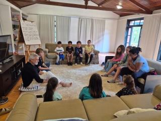 Crianças do Espaço Amigo vivenciam atividades especiais na Associação Rural Natureza (3)