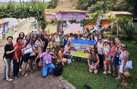 Monte Alegre do Sul recebe grupos de idosos em roteiro de turismo sênior