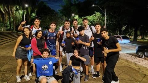 Projeto de Vôlei de Monte Alegre do Sul acompanha duelo internacional no Ginásio do Taquaral