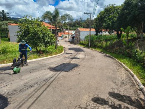 Prefeitura realiza ação de tapa-buracos no Distrito de Mostardas (6)