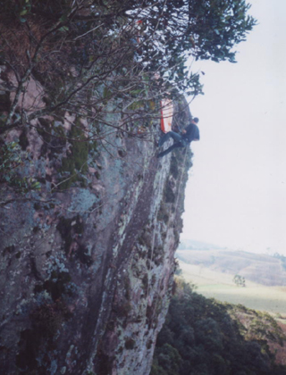 Pedra-da-onca-Bairro-da-Mata-Rapel