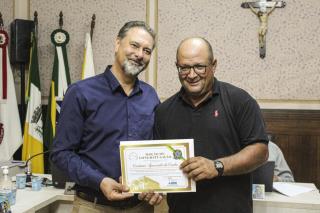 384b2b27-12a8-49de-ad9f-73420967ad9c