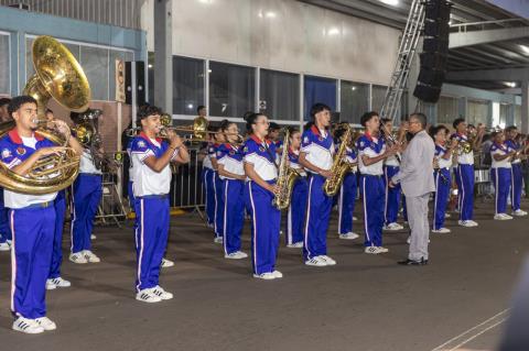 desfile-111_17-06_018