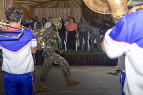 desfile-111_17-06_022