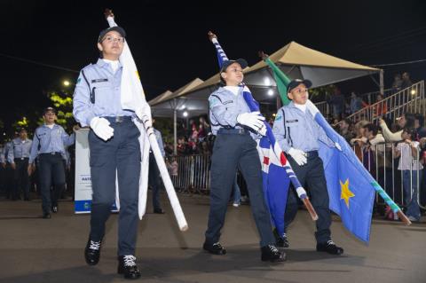 desfile-111_17-06_024
