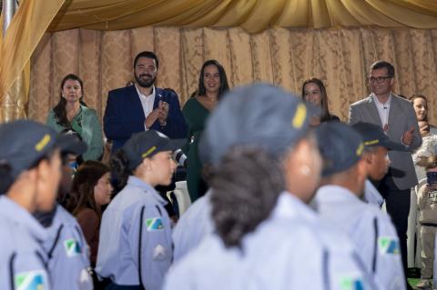 desfile-111_17-06_026