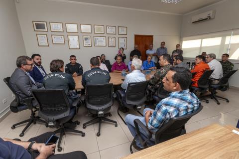 reuniao-policia_01-06_003