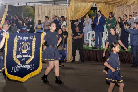 desfile-111_17-06_036