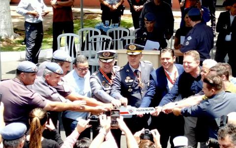 TATUÍ É CONTEMPLADA COM NOVA VIATURA DURANTE SOLENIDADE DO COLAR EVOCATIVO À REVOLUÇÃO LIBERAL DE 1842