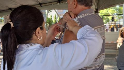 VACINAÇÃO CONTRA A INFLUENZA GANHA NOVA MOBILIZAÇÃO NESTE SÁBADO (11/4) COM ATENDIMENTO NA PRAÇA DA MATRIZ